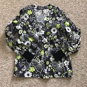 Medical scrub button jacket